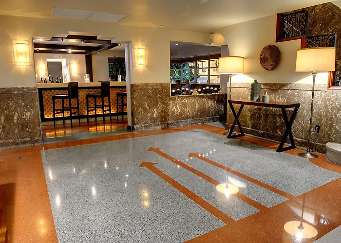 Essex House Hotel